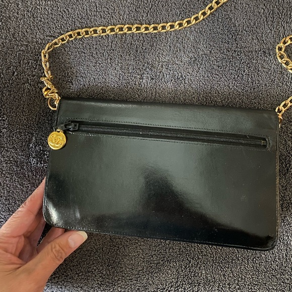 Vintage Chanel Clutch - Picture 2 of 13